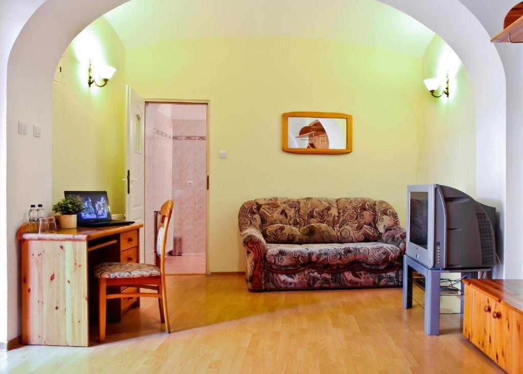 Hotel Cieszynski Centrum Cieszyn  Extérieur photo